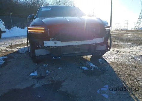 2022 Genesis Gv70 2.5T Awd from USA, damaged, VIN KMUMADTB0NU061591